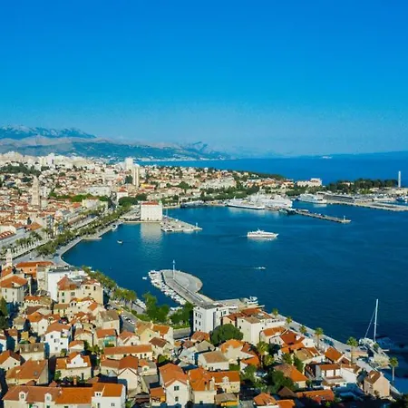 Villa Fantazija - Split By Guide Klanac (Split-Dalmatia)